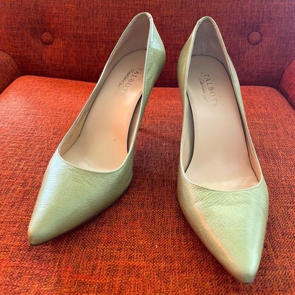 Talbots Shoes - Talbots Cactus Green Pointy Heels - Size 6.5